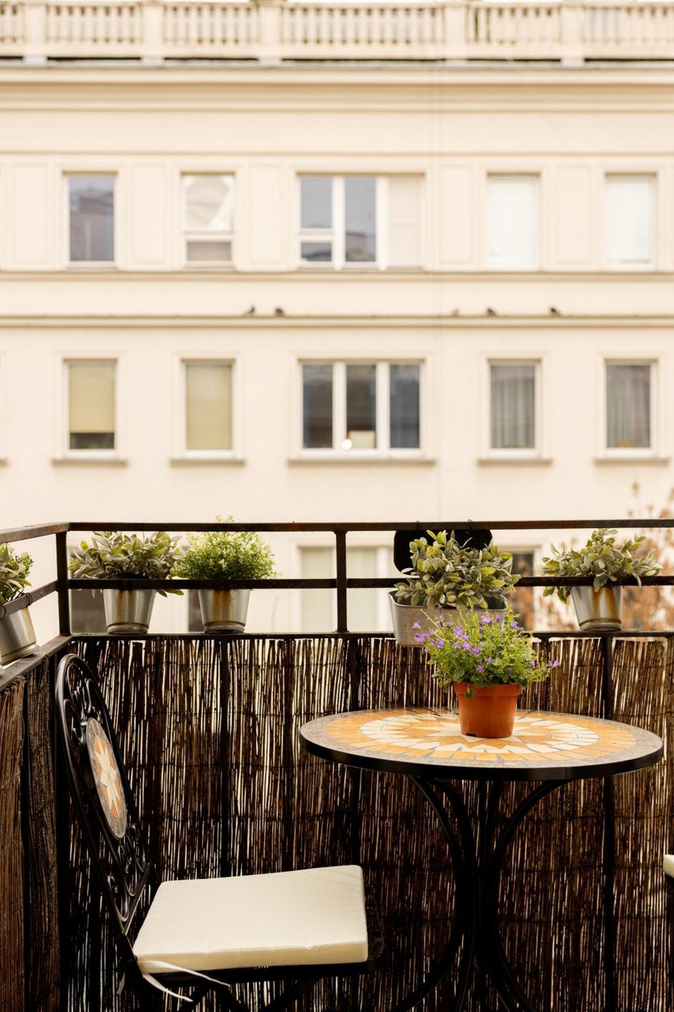 Relax Apartment Hoza / Poznanska Warschau Buitenkant foto